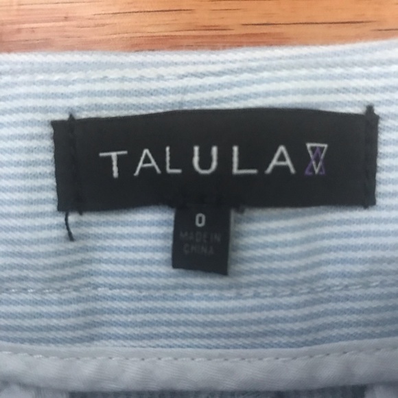 Aritzia Talula Starboard Shorts - Picture 3 of 3